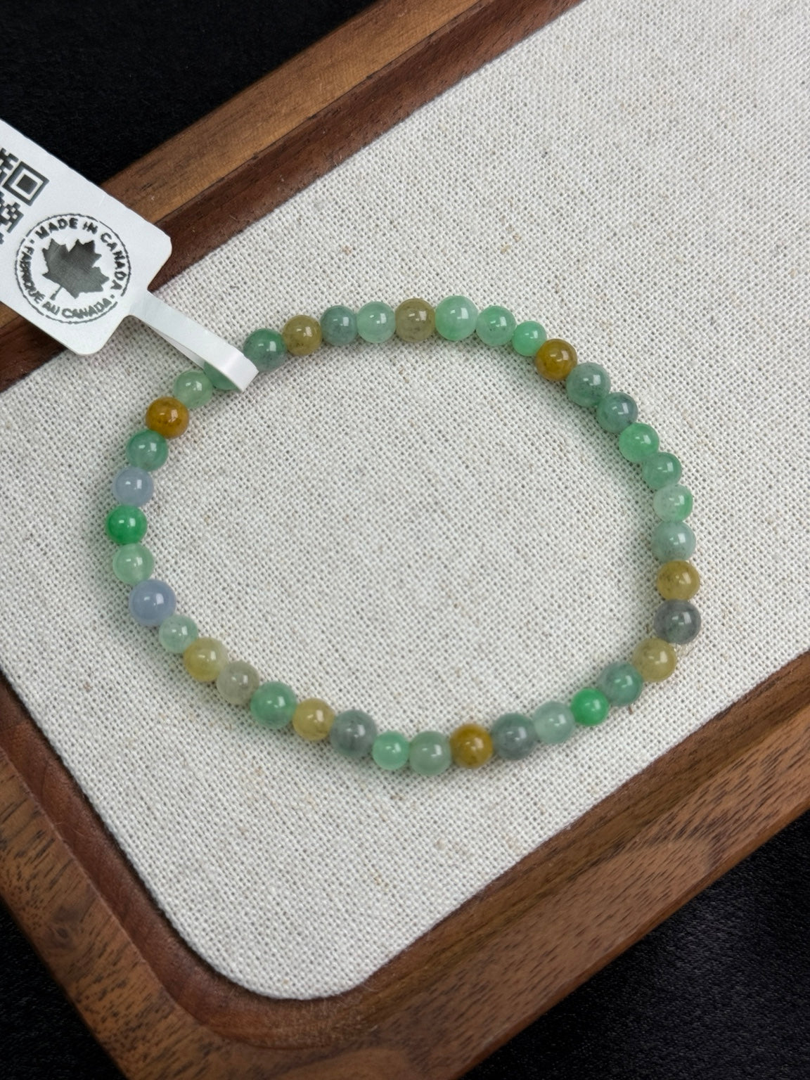 4 mm multicolour jadeite bead bracelet P2607010611 tray view