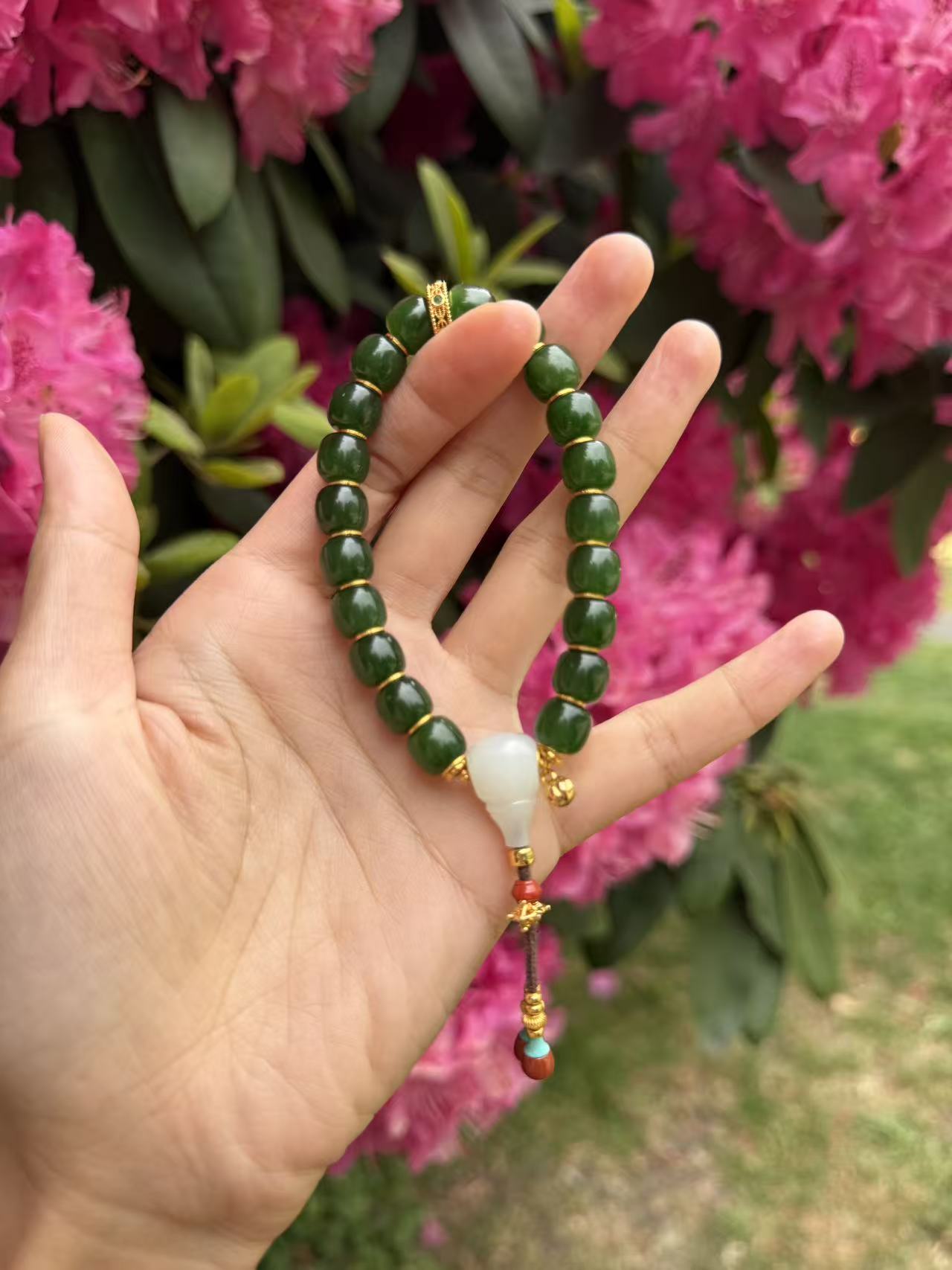 Imperial Harmony – Spinach Green Hetian Nephrite Bracelet with Mutton-Fat White HetianJade San-Tong | 18k Gold