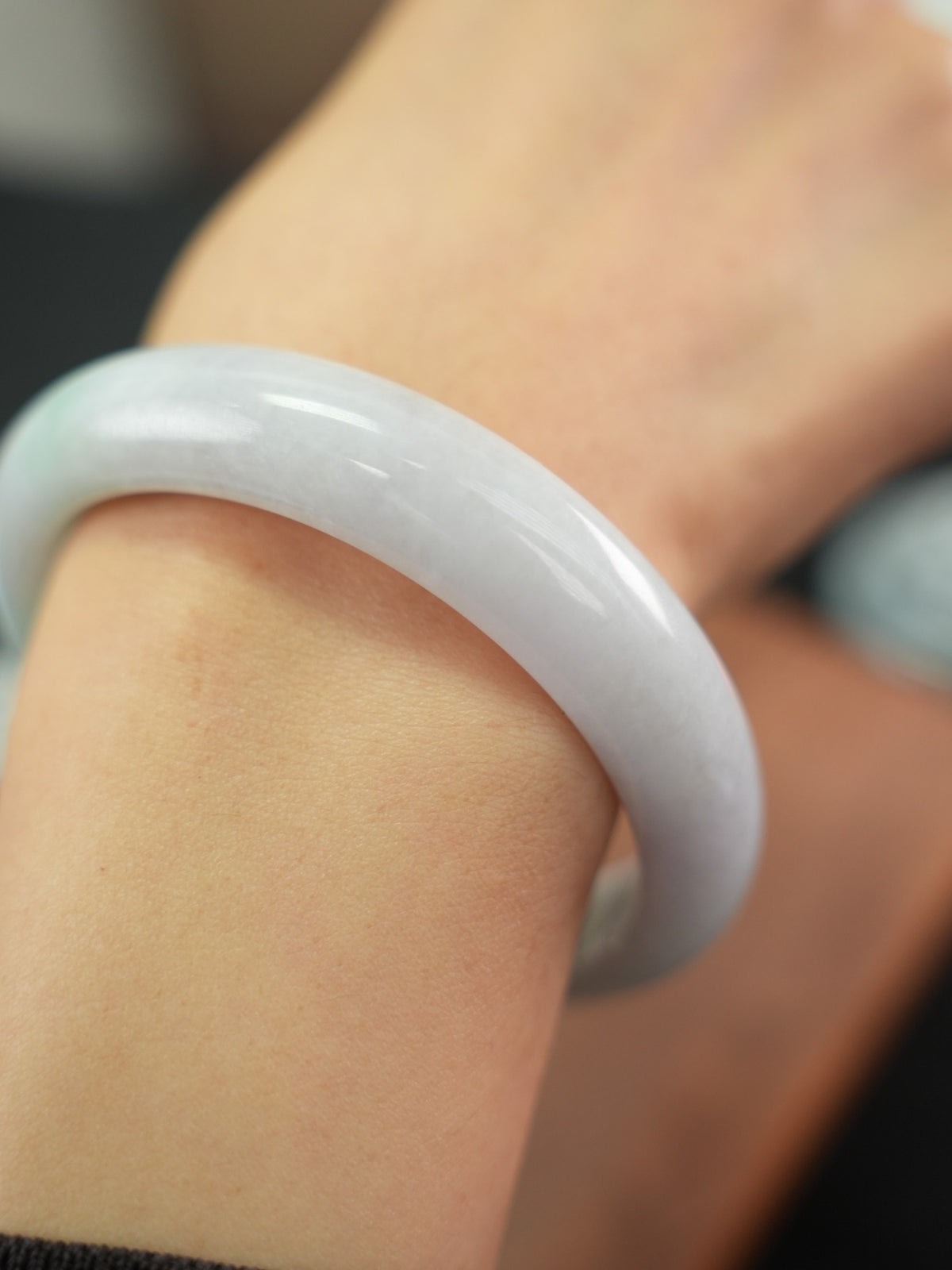 Pale green jadeite bangle 59 mm P2410002470 view 731