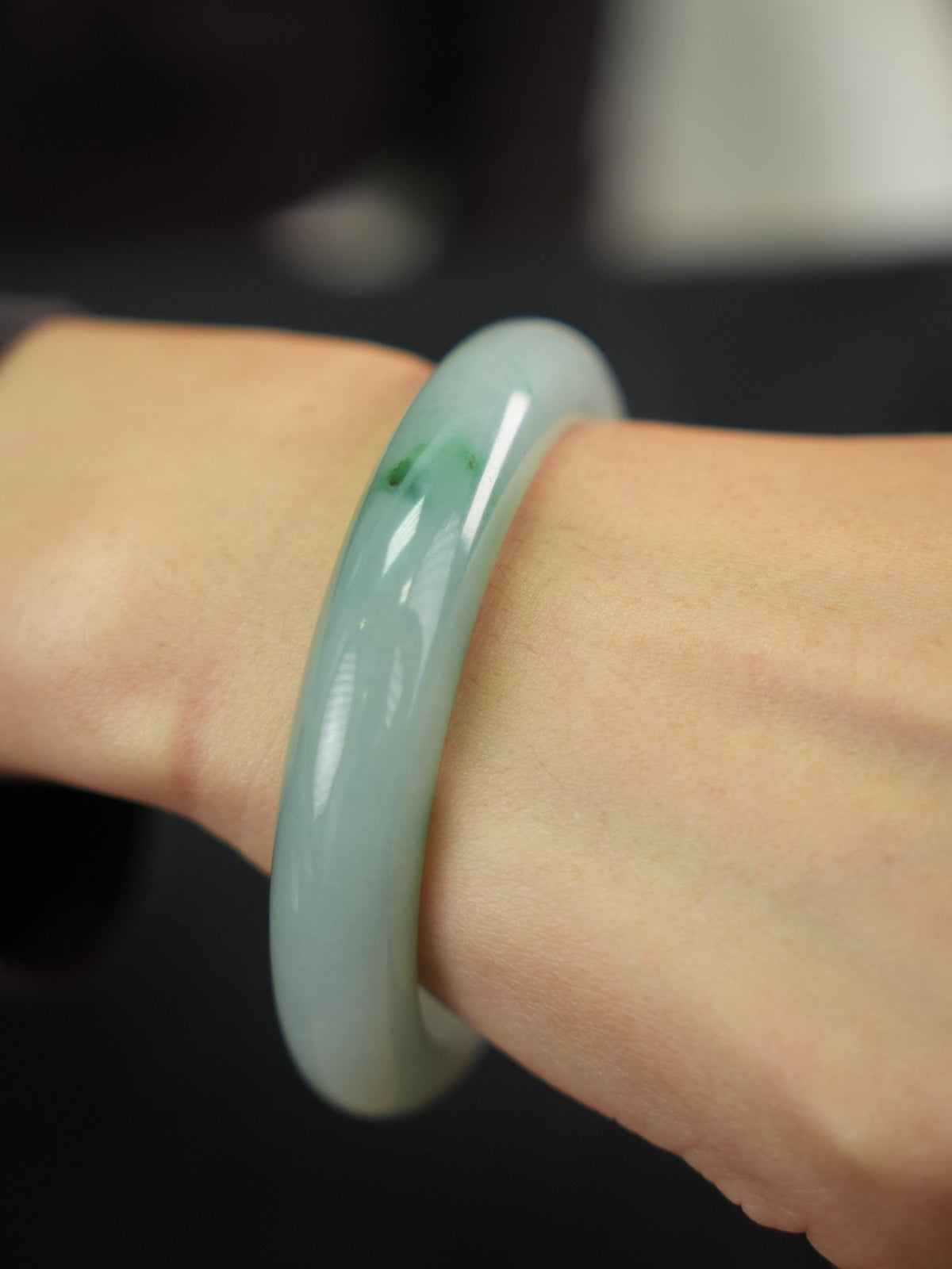 Green and pale lavender type A jadeite bangle, 56.7 mm, view 712