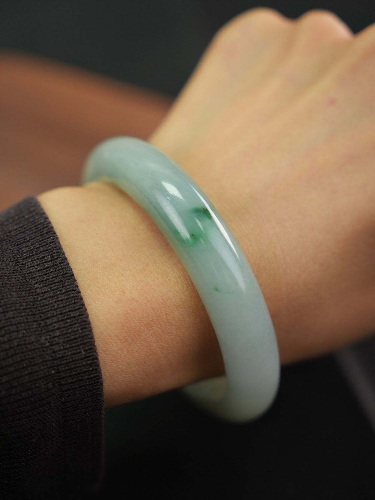 Green and pale lavender type A jadeite bangle, 56.7 mm, view 713