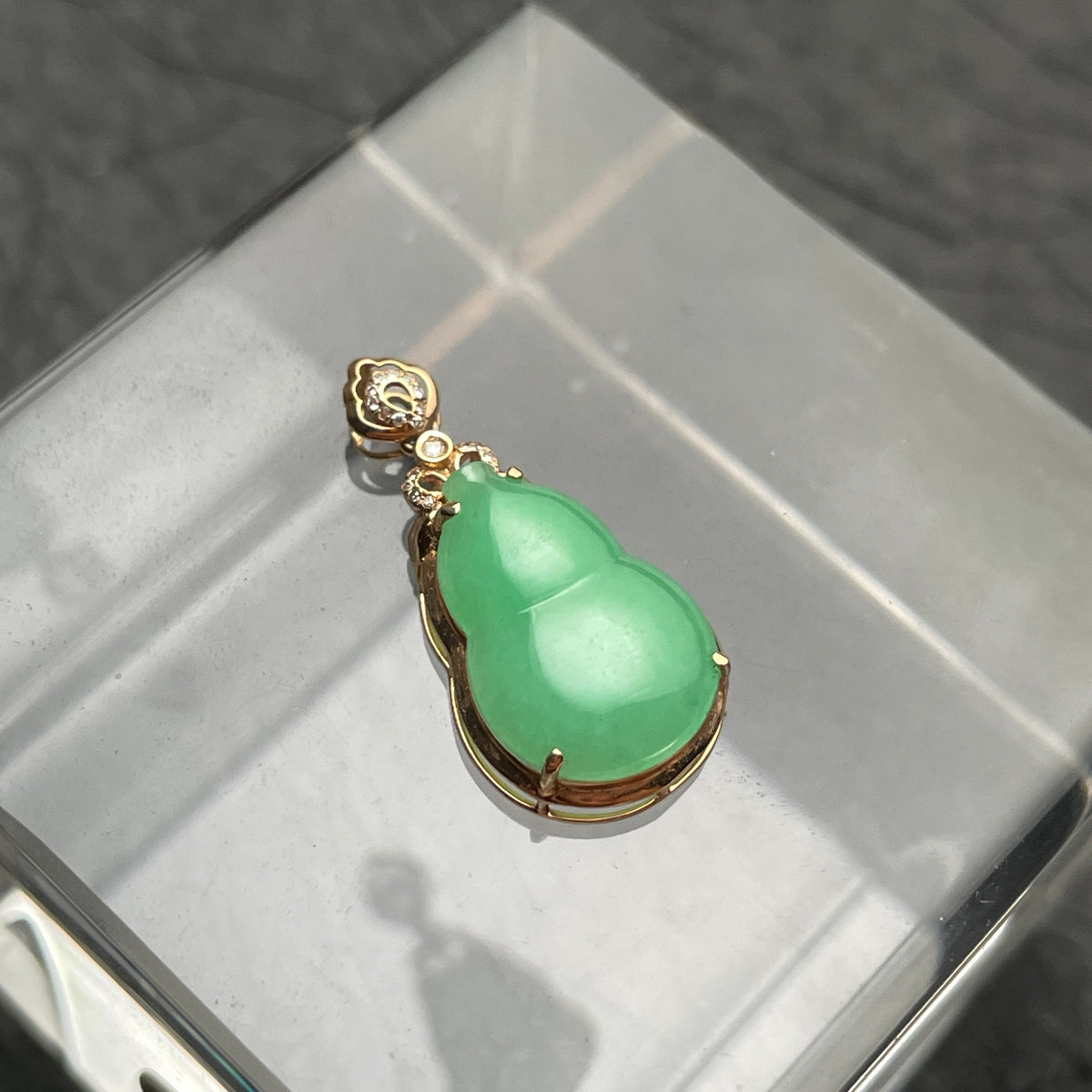 Verdant Blessing – Green Jadeite Gourd Pendant