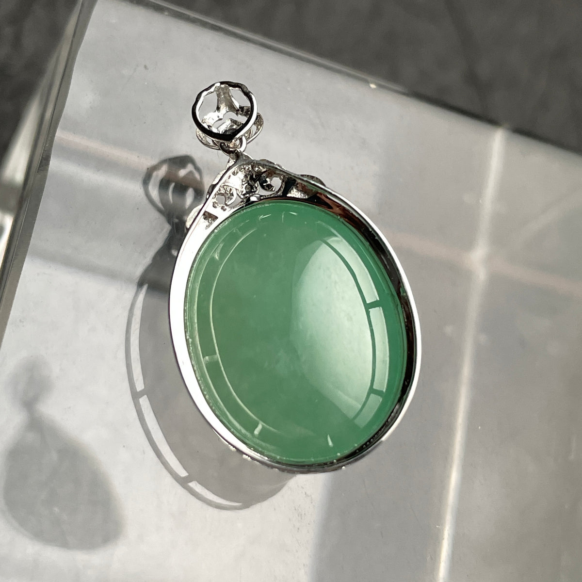 Verdant Oval – Green Jadeite Cabochon Pendant