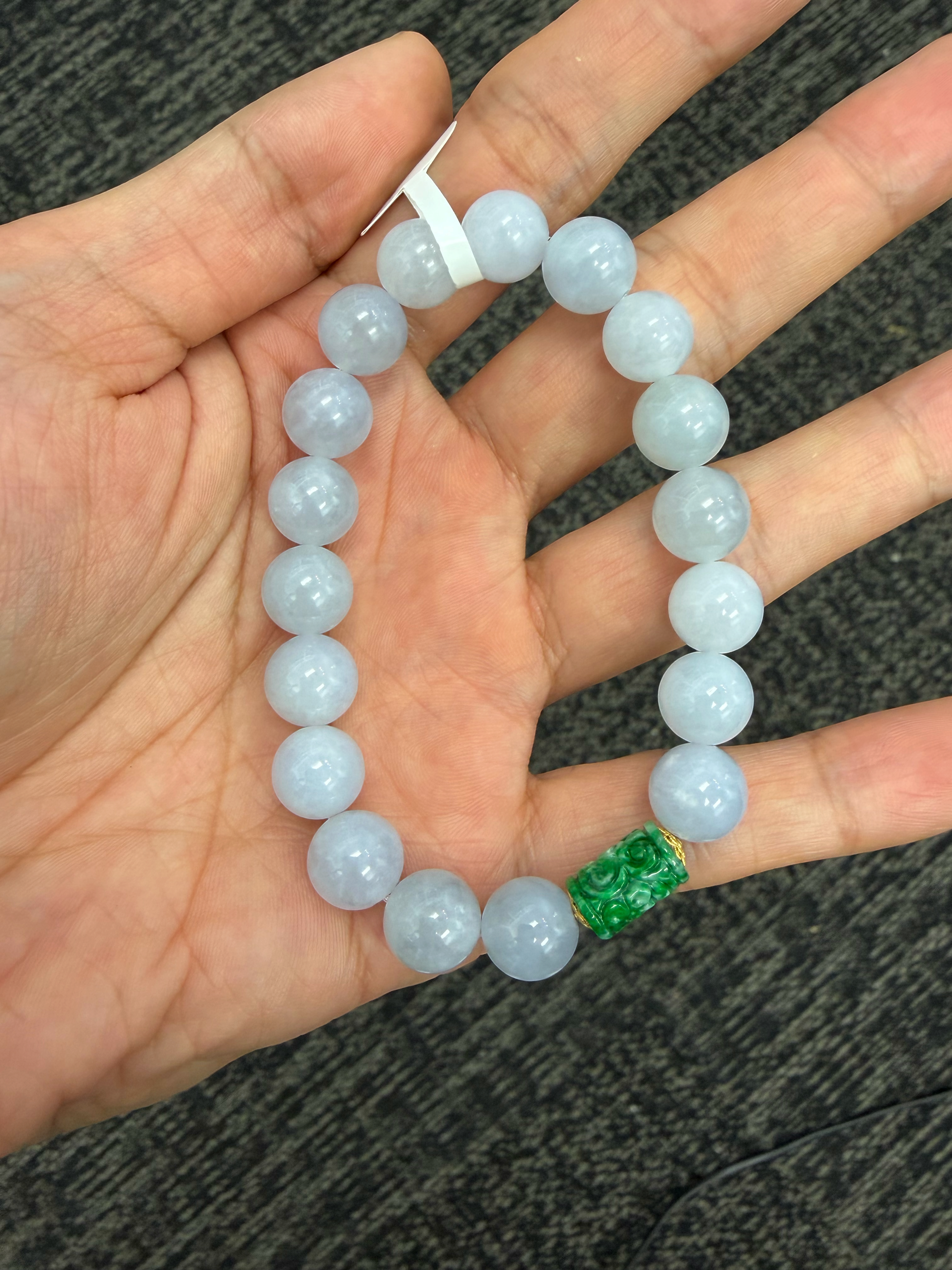 Celestial Harmony – Lavender Jadeite Bead Bracelet with Imperial Green Lu-Lu-Tong