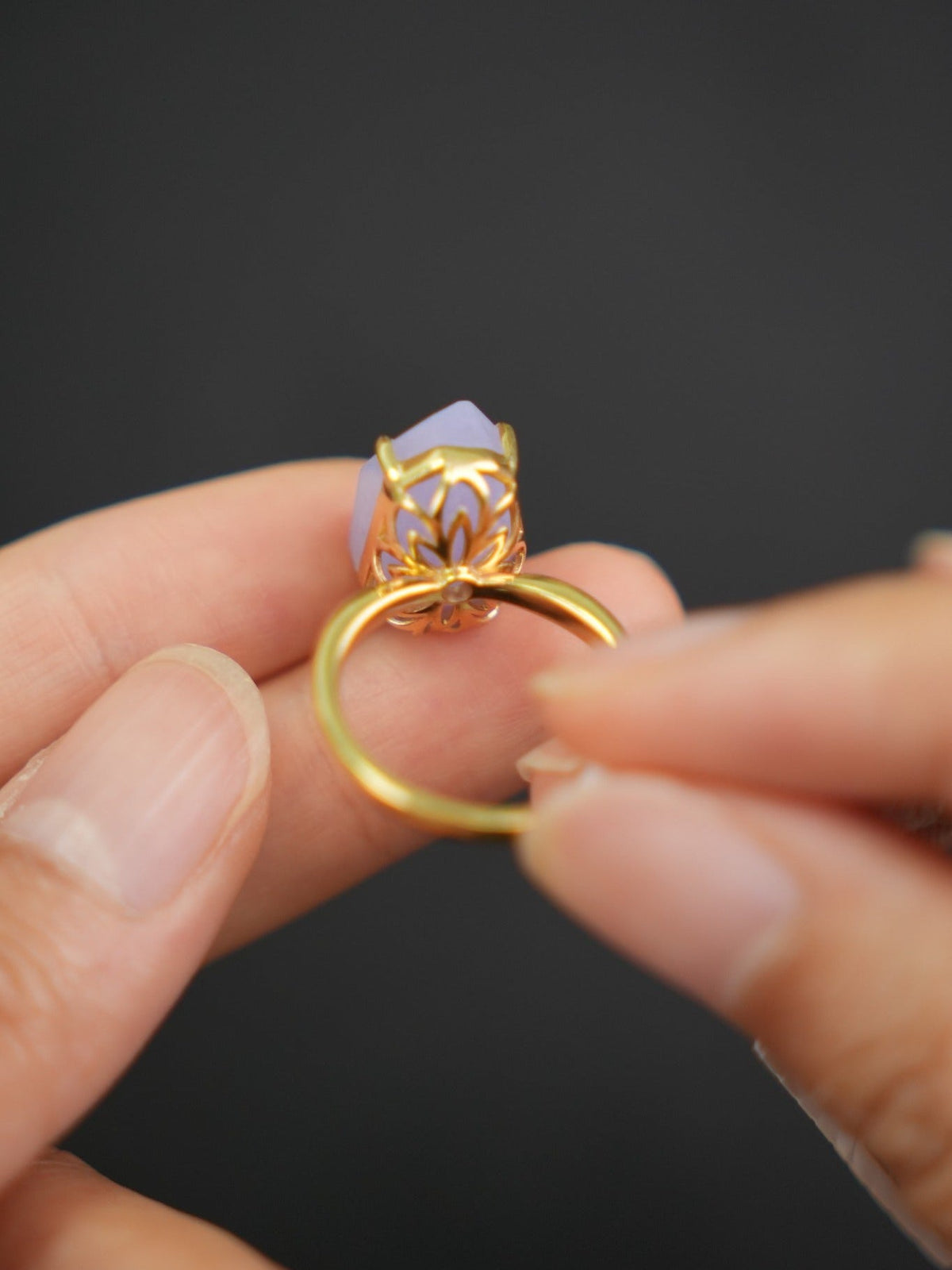 Lavender freeform jadeite ring in 18K gold, actual piece ZGD202510170279