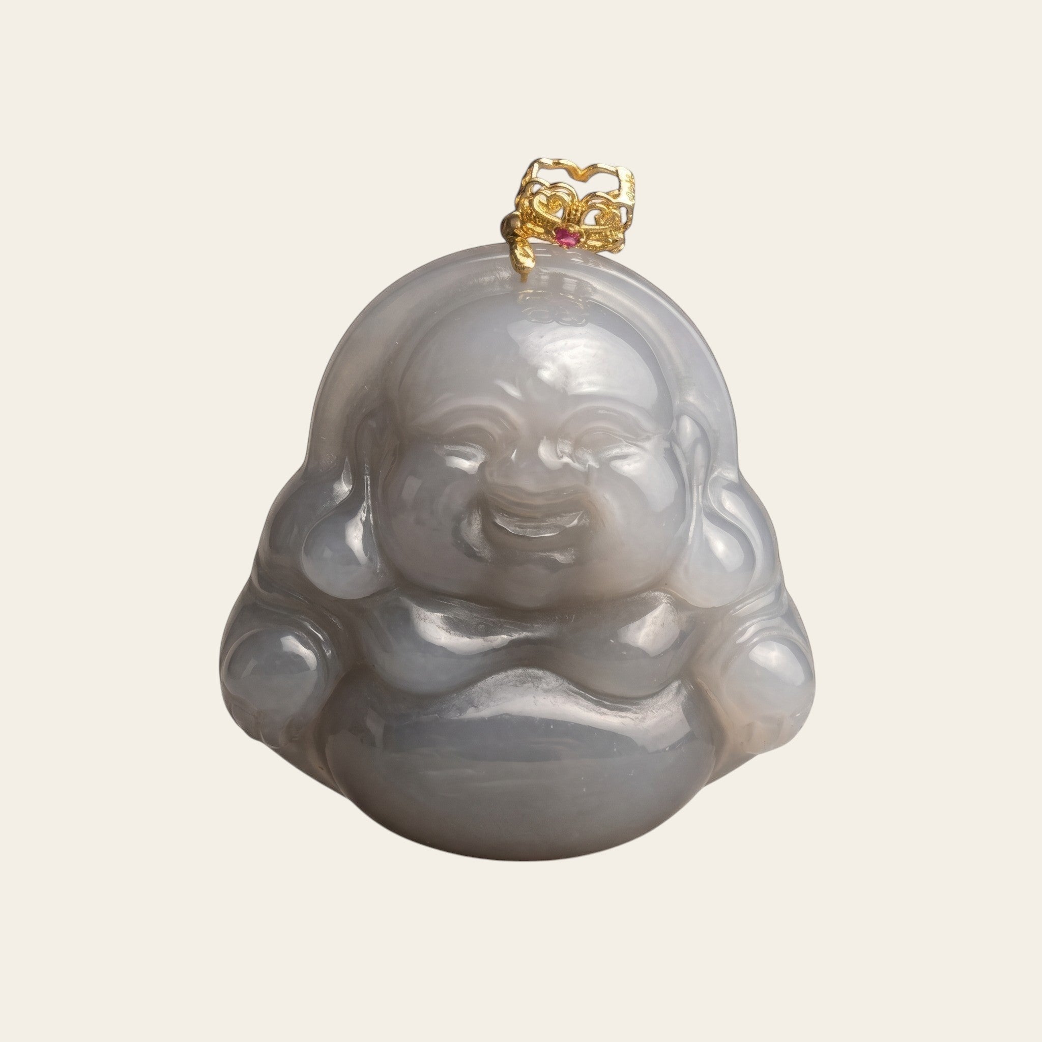 Sylvia Jewelry 弥勒佛吊坠,灰色玉石材质,金色镶嵌红宝石,寓意吉祥如意