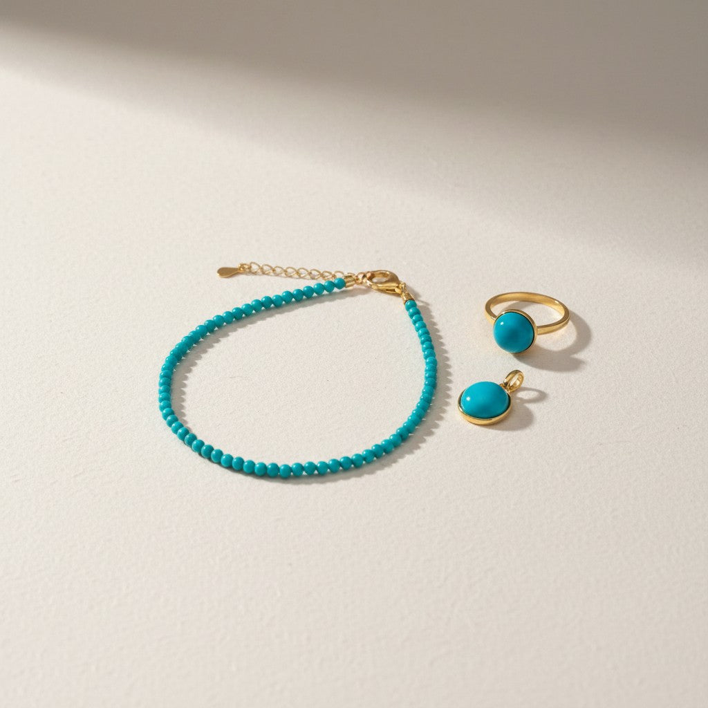 Sylvia Jewelry 绿松石手链、戒指和吊坠套装,金色镶嵌,适合日常佩戴。