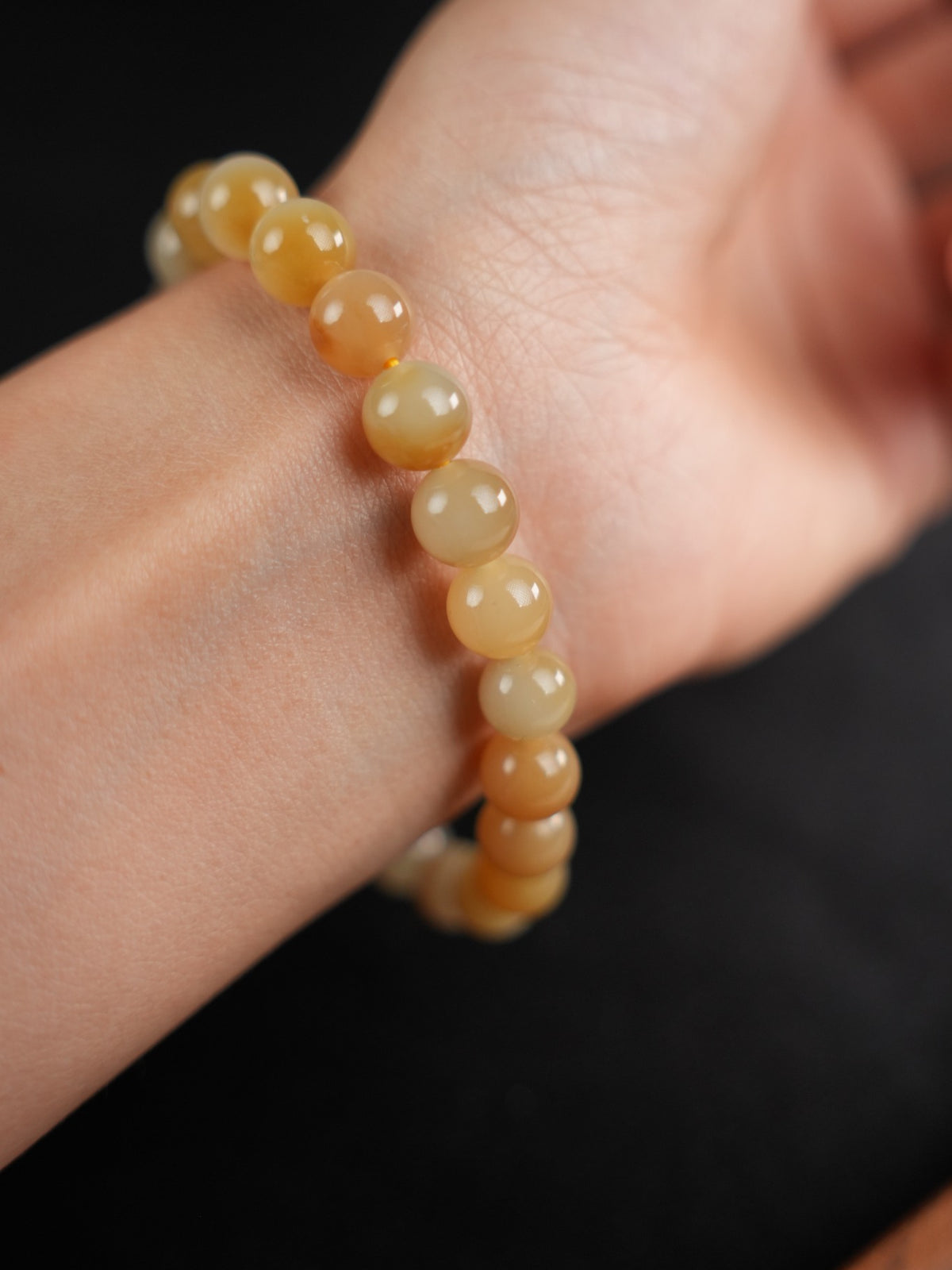Honey-yellow and cream Hetian nephrite jade 8 mm bead bracelet, DSC00282