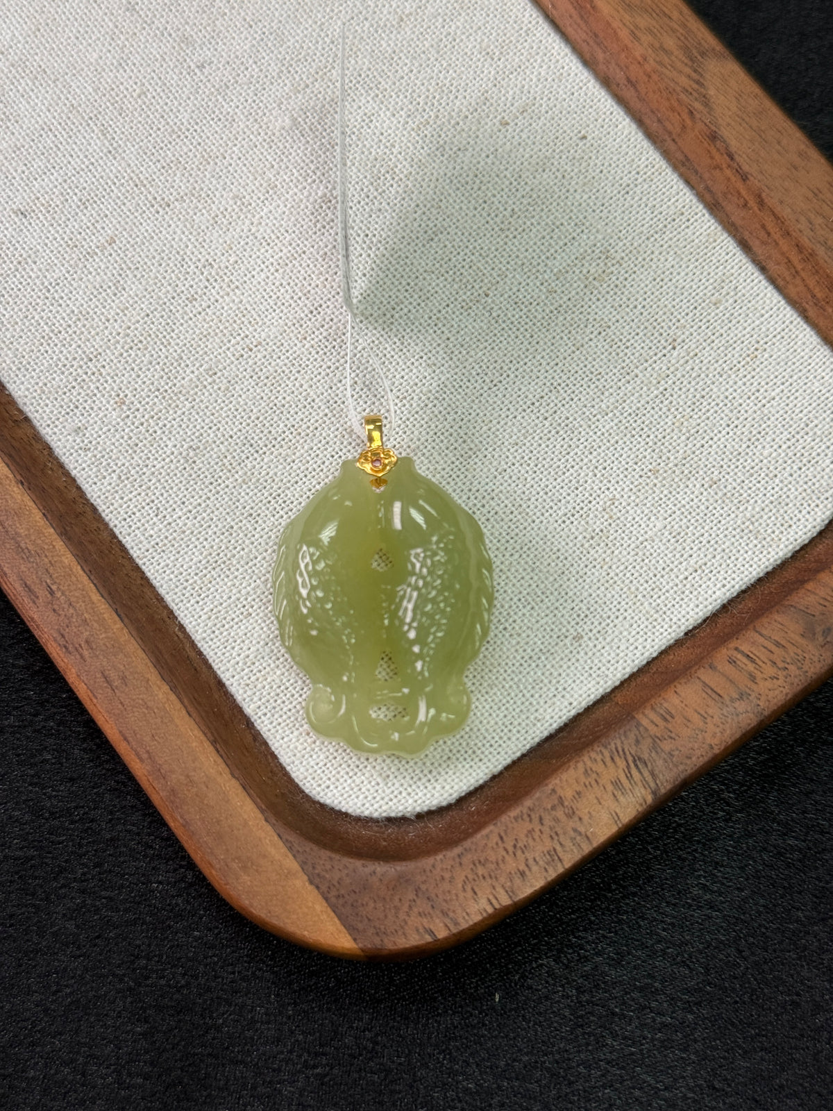 Meadow Bloom – Yellow-Green Carved Pendant with 18K Gold | Hetian nephrite jade