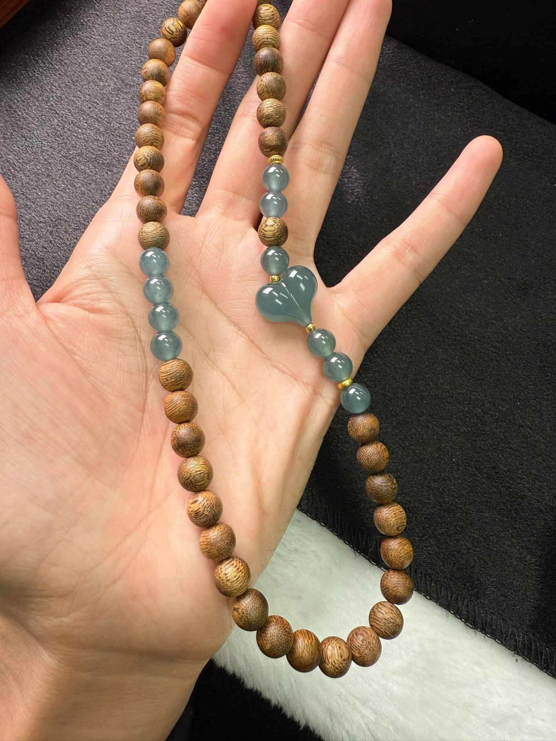 SylviaJewel Hetian jade and jadeite jewelry collection - 温哥华翡翠和田玉手串系列