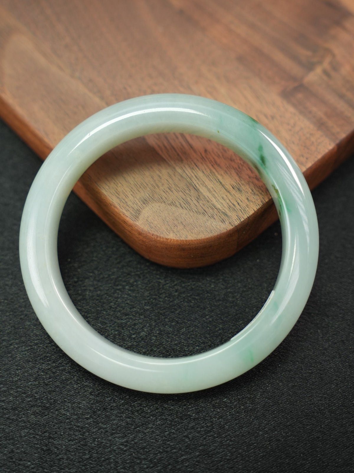 Green and pale lavender type A jadeite bangle, 56.7 mm, view 709