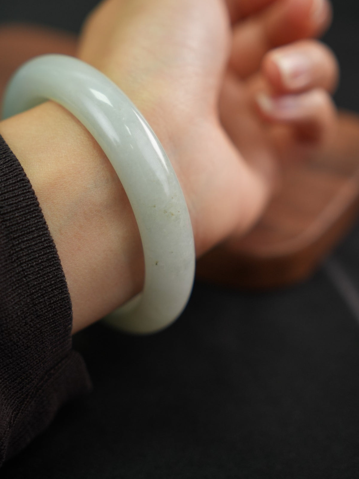 Green and pale lavender type A jadeite bangle, 56.7 mm, view 714
