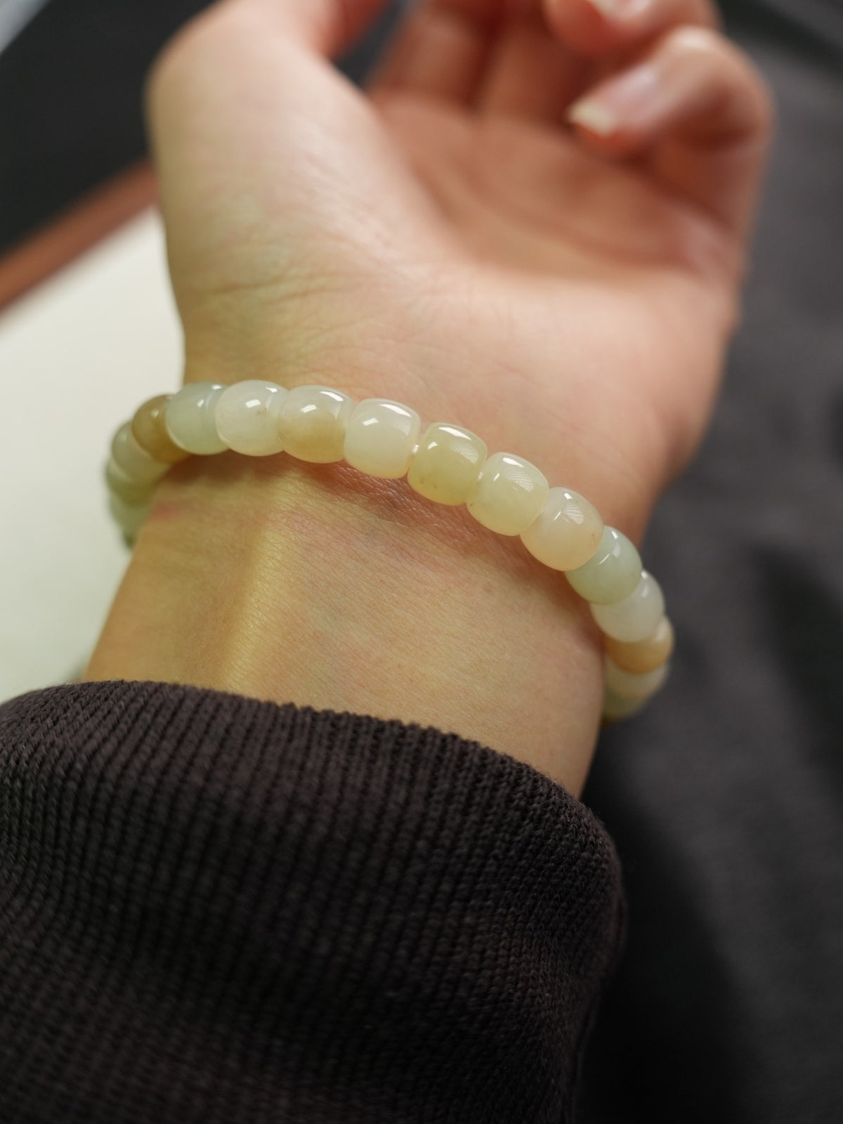 Pale yellow-green Hetian nephrite jade barrel bead bracelet XJZZ26092801554, view 648