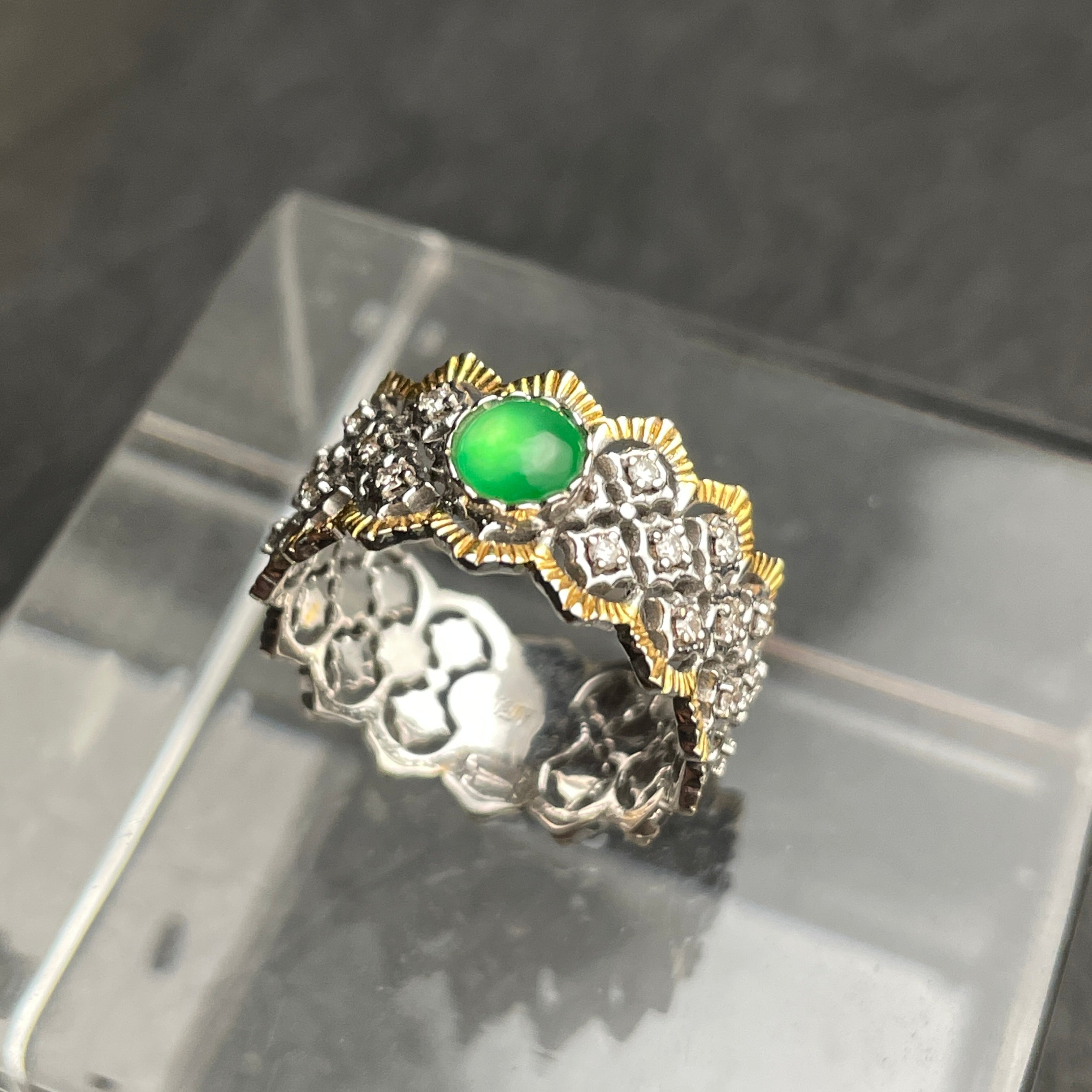 Verdant Grace – Green Jadeite Floral Ring