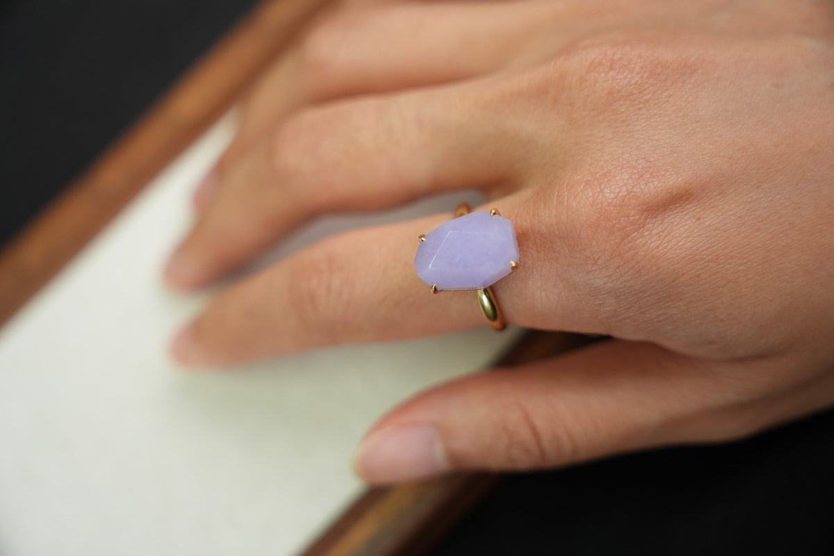 Lavender freeform jadeite ring in 18K gold, actual piece ZGD202510170279