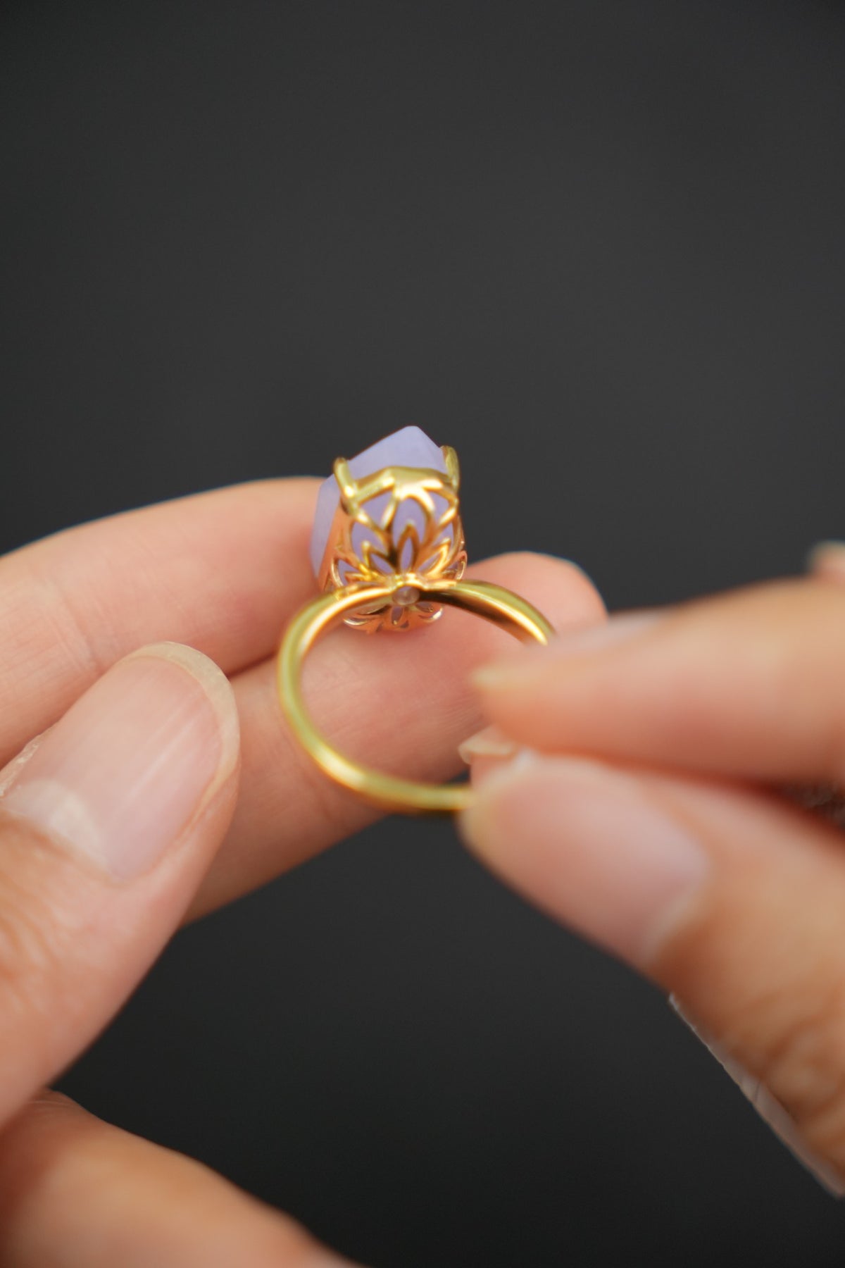 Lavender freeform jadeite ring in 18K gold, actual piece ZGD202510170279