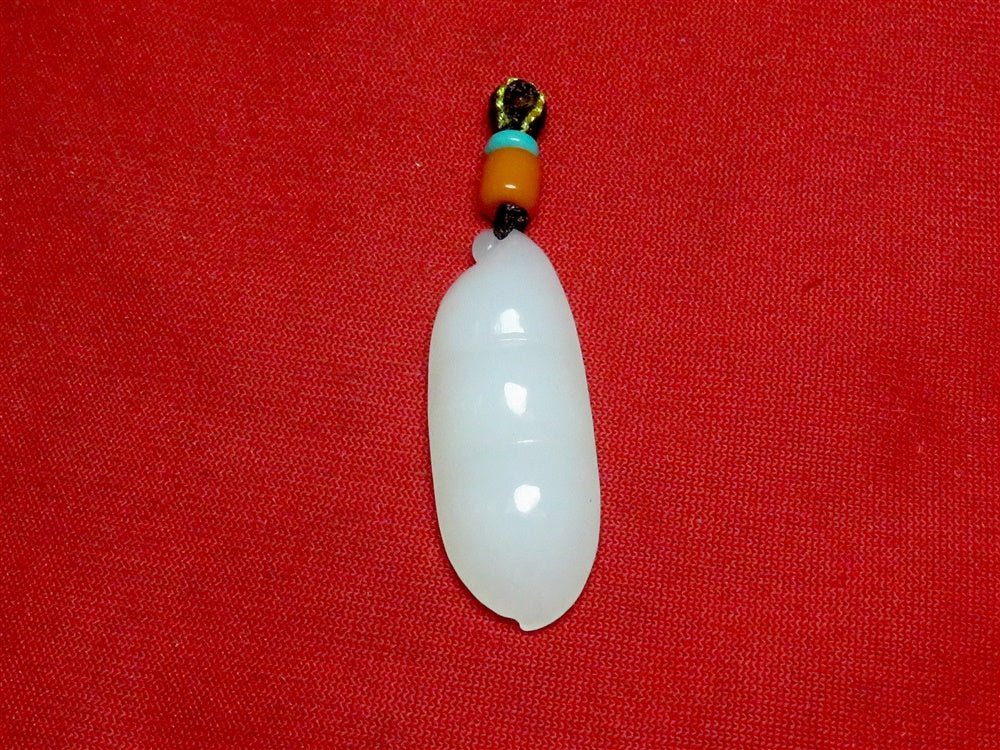 White Pea Pod Pendant – Hetian nephrite jade, NY26082308782
