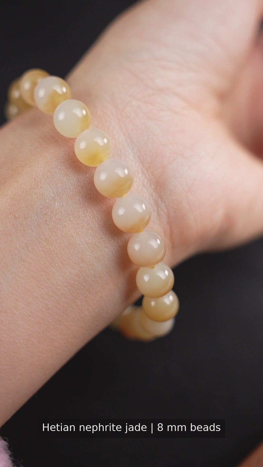 B12609024903 Hetian nephrite jade bead bracelet on wrist, English captions and piano music