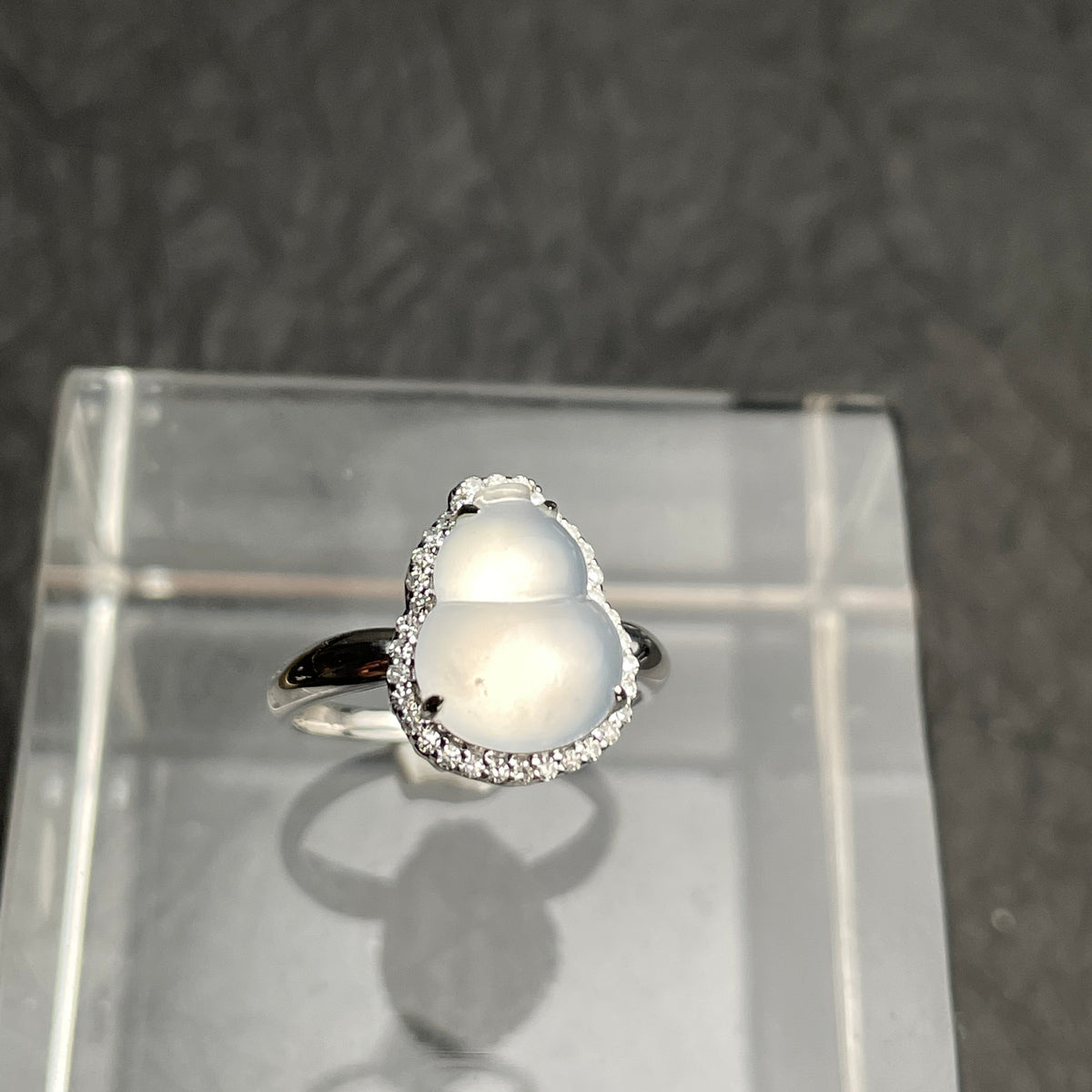 Icy Gourd – Pale Jadeite Halo Ring