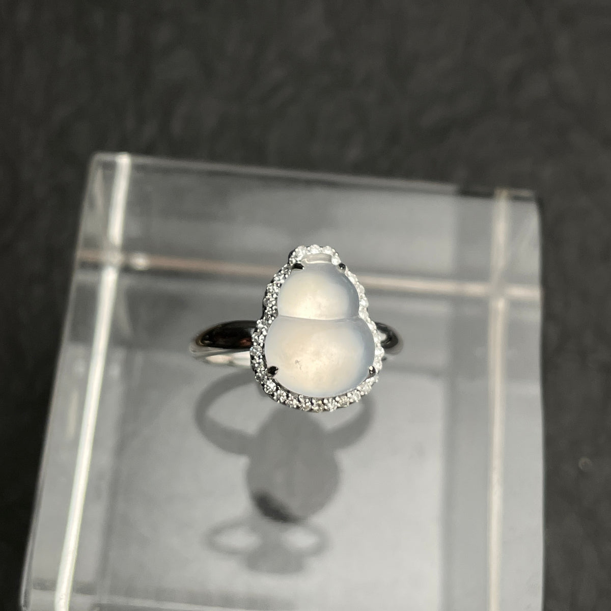 Icy Gourd – Pale Jadeite Halo Ring